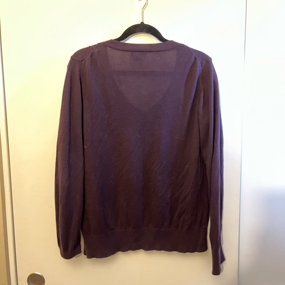 Dark Purple Lightweight V Neck Long Sleeve GAP Sweater, Size XL - Picture 3 of 4